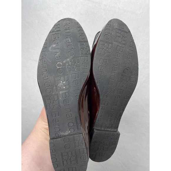 Bernardo Dark Brown Loafer Womens Size 6.5 Made In Brazil Shoes Glossy Finish - Picture 8 of 10